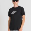 ملابس Antony Morato تيشيرت بقصة عادية من القطن مع طبعة شعار بتأثير مطاطي أسود رجال JVZ22171
