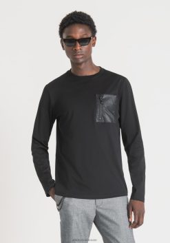ملابس Antony Morato تيشيرت عادي بأكمام طويلة مصنوع من القطن بنسبة 100% مع جيب بسحاب من الجلد الصناعي أسود رجال JVZ22211